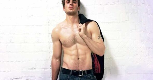 残酷的男人与增大的阴茎